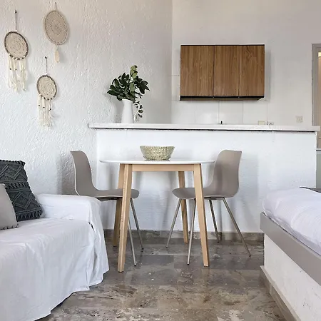 Achlia Hotel 公寓式酒店