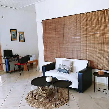 Achlia Hotel