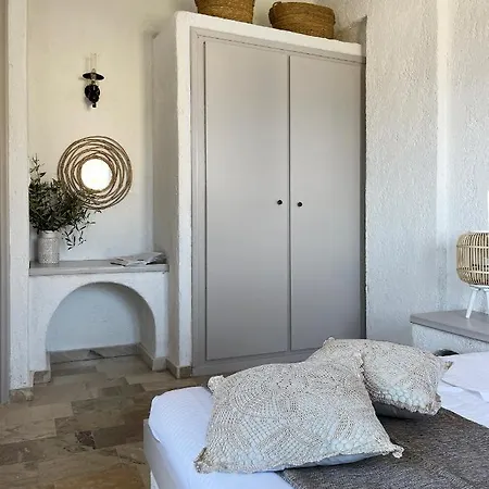 Achlia Hotel شقة فندقية 2*
