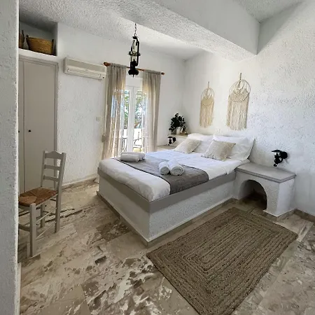 Achlia Hotel
