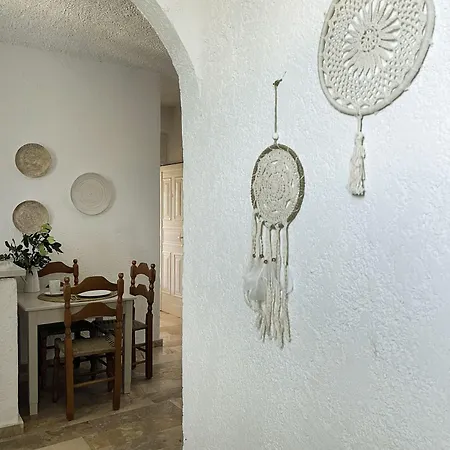 شقة فندقية Achlia Hotel 2*