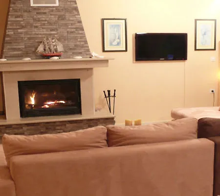شقة فندقية Achlia Hotel 2*